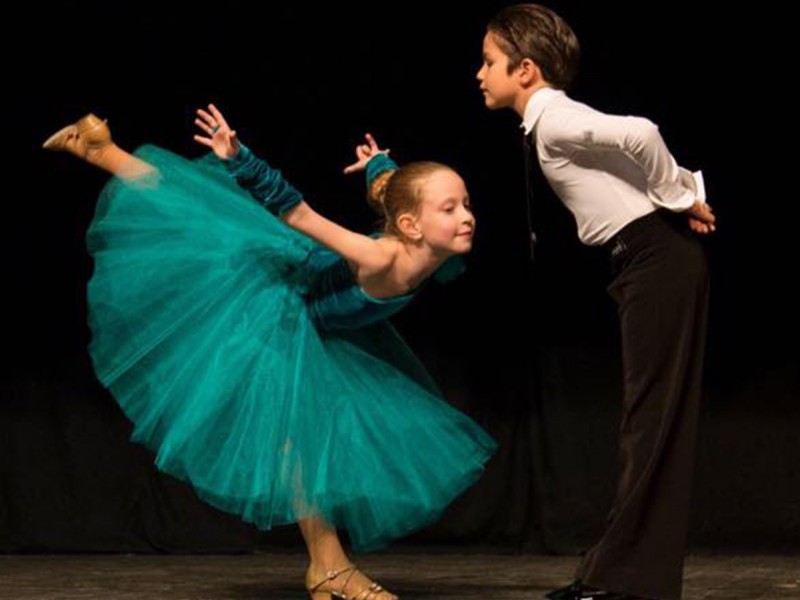 Modern dance courses for children in Brasov