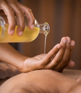 Relax and reconnect with your loved one - couple massage