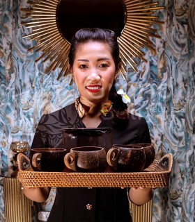 Lomi Lomi massage - one of the oldest forms of massage