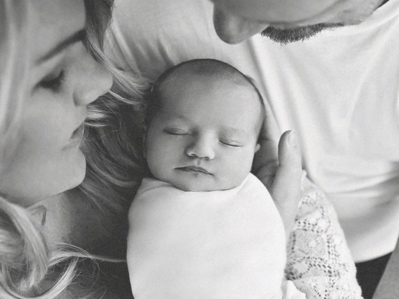 Childcare and breastfeeding courses for mothers
