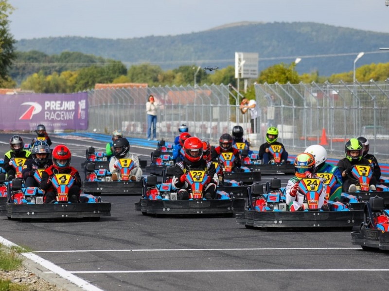 Come to the most impressive karting in Brasov for maximum adrenaline