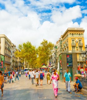 Discover the romantic attractions of Barcelona in a unique treasure hunt