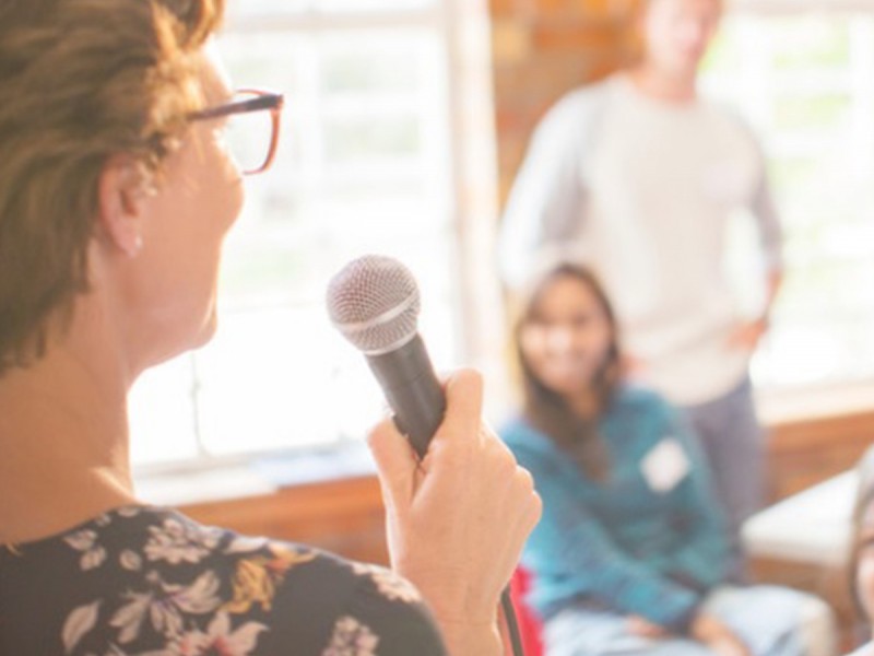 Online public speaking workshop for children between 10-14 years old