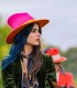 Spune-ti povestea printr-o palarie personalizata de tine si un designer