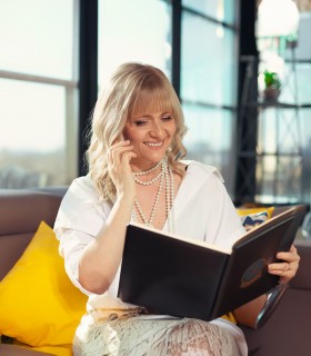Find out what the stars say about your relationship with another person - relationship astrology with Nicoleta Ghiris