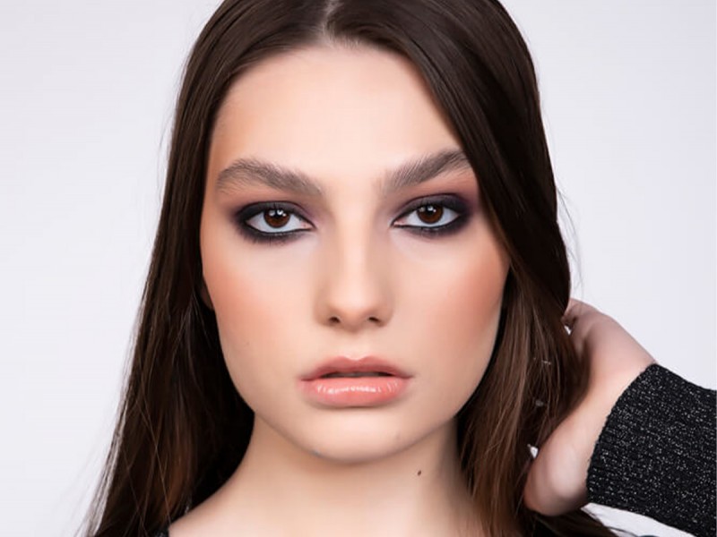 Curs de automachiaj cu make-up artistul vedetelor, Roxana Minea