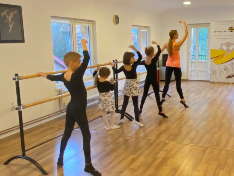 Ballet lessons for adults and children in Brasov
