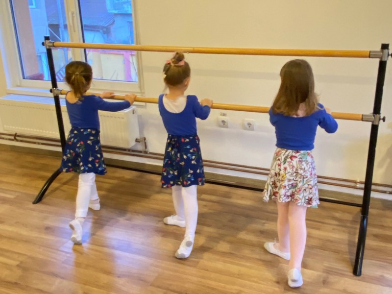 Ballet lessons for adults and children in Brasov