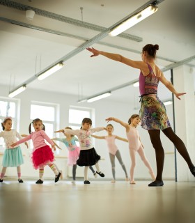 Ballet lessons for adults and children in Brasov