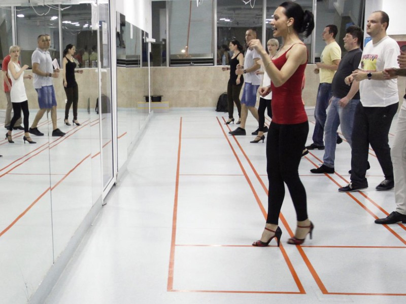 Subscription to dance classes for adults in Bucharest