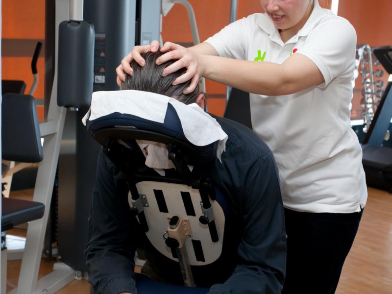 Office massage for employees - 3 people/60 minutes