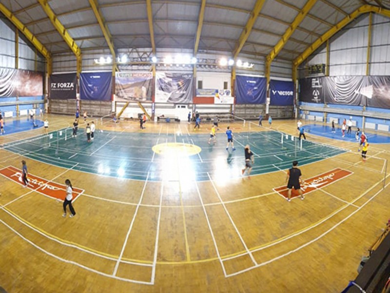 Inchiriaza un teren de badminton din Bucuresti pentru tine si prietenii tai