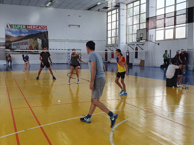 Badminton membership for adults and children in Bucharest