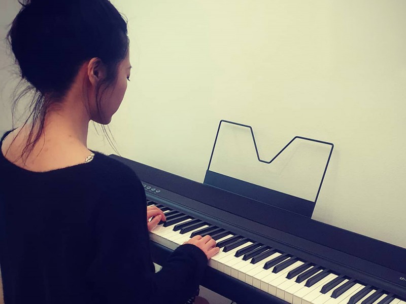 Online piano lessons with Lena Napradean