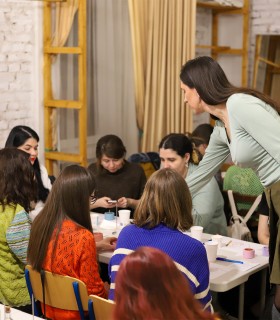 Atelier corporate de turnat lumanari parfumate, in Bucuresti