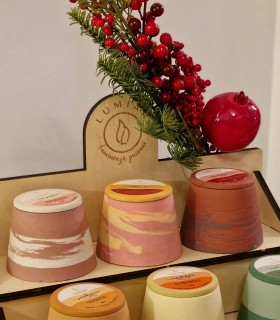 Atelier creativ de turnat vase din rasina acrilica, in Bucuresti