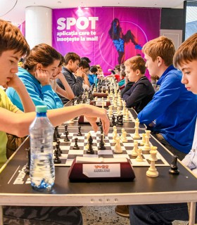 Subscription to chess lessons for children in Bucharest