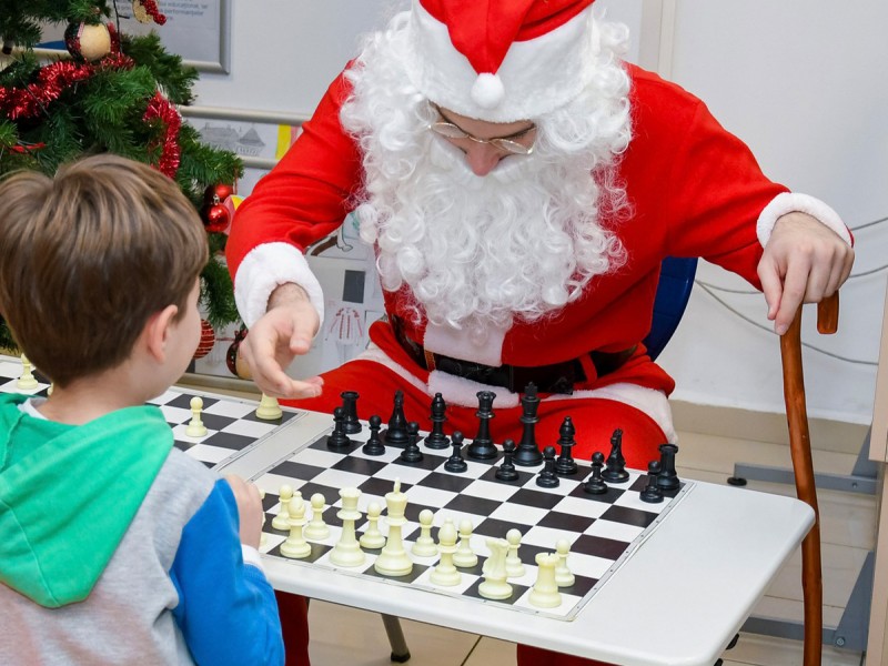 Subscription to chess lessons for children in Bucharest