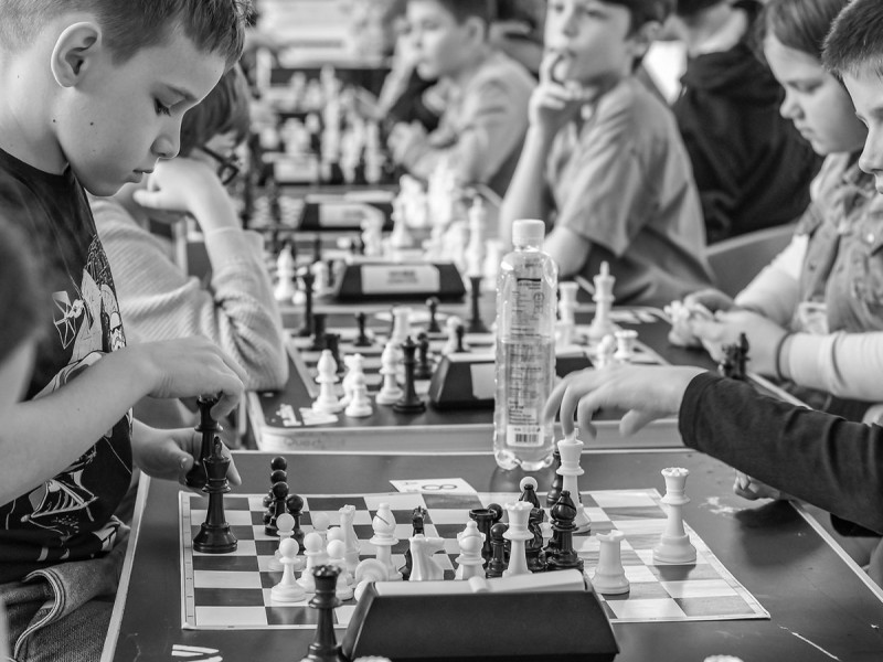 Subscription to chess lessons for children in Bucharest