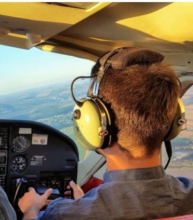 Pilot pentru o zi la bordul unui avion ultrausor, in Iasi
