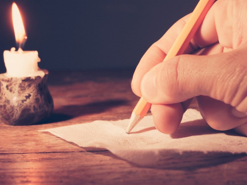 Cadoul ideal pentru persoanele romantice - poezie personalizata