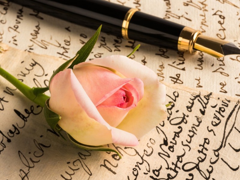 Cadoul ideal pentru persoanele romantice - poezie personalizata