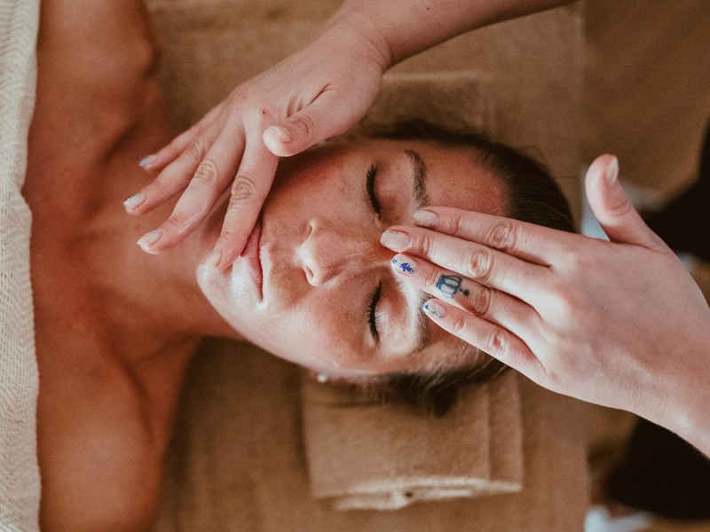 Relax and Recharge: terapie de relaxare pentru EA, in Bucuresti