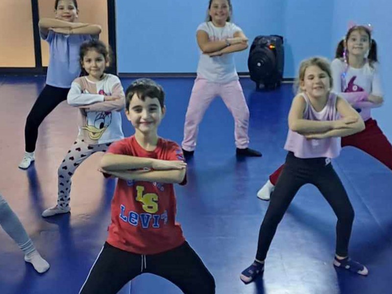 Fun and movement - Dance courses for children in Bucharest