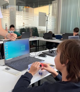 Introductory course in IT and robotics, for children aged 8-9, in Bucharest