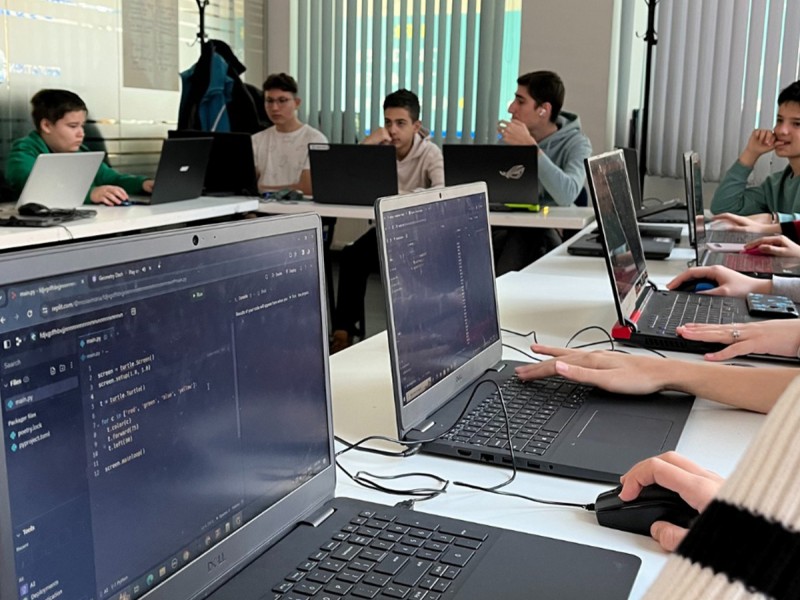 Ateliere online de IT si programare, pentru copii si adolescenti