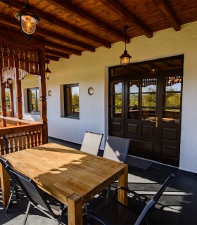 Getaway near Bucharest, at traditional cottages