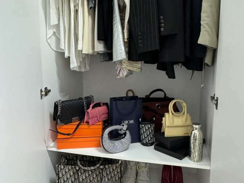 Wardrobe detox with Andreea Ardelean