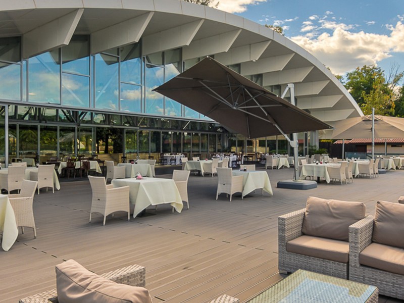 Boat trip and romantic dinner on the shores of Lake Snagov