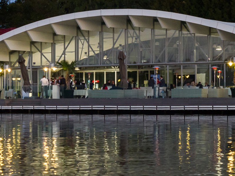 Boat trip and romantic dinner on the shores of Lake Snagov