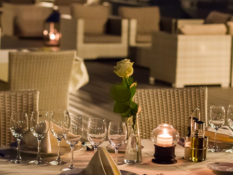 Boat trip and romantic dinner on the shores of Lake Snagov