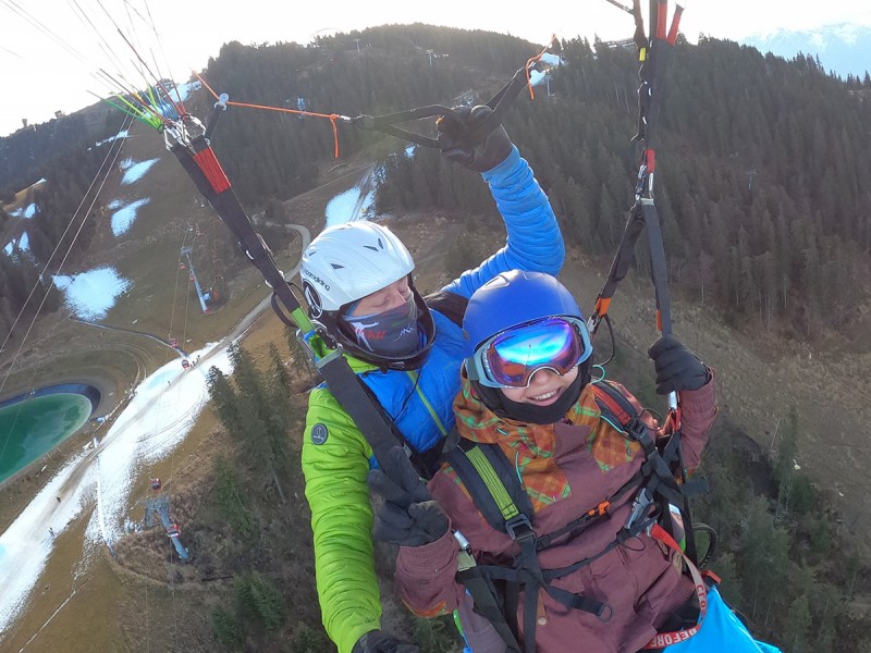 Aventura vietii tale: Zbor cu parapanta, in tandem, peste Bunloc sau Postavaru