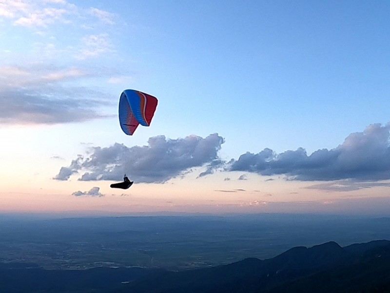 Aventura vietii tale: Zbor cu parapanta, in tandem, peste Bunloc sau Postavaru