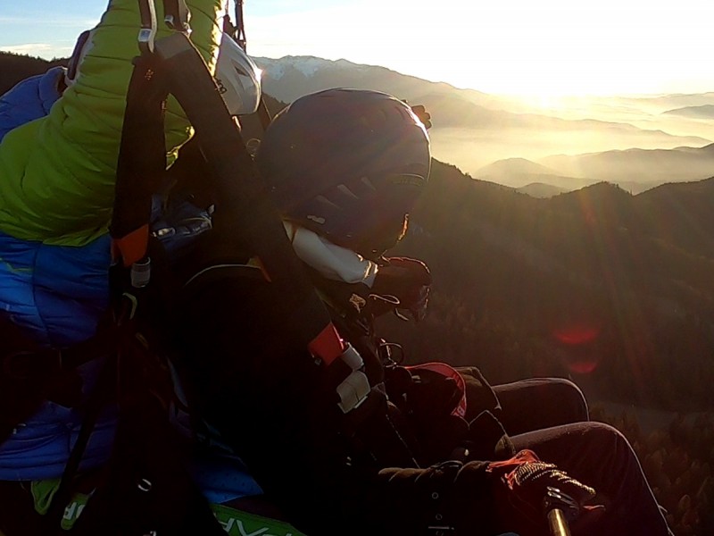 Aventura vietii tale: Zbor cu parapanta, in tandem, peste Bunloc sau Postavaru