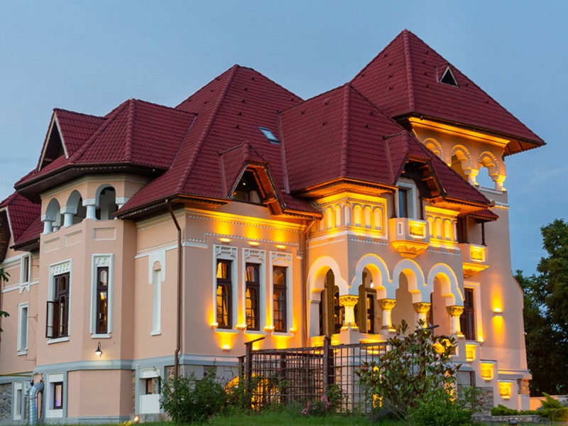 City break Targu Jiu - cazare in conac boieresc pentru doua persoane