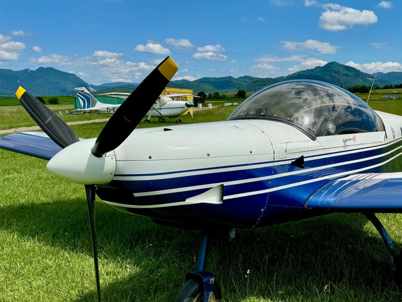 Flying with an ultralight airplane in Brasov