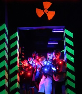 Parinti VS Copii - Aventura Laser Tag cu familia, in Galati