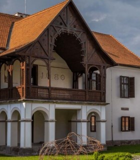 A romantic night in a luxurious castle