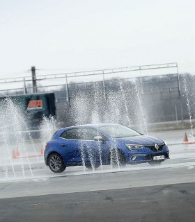 Learn to be safe on the defensive driving course - level 2