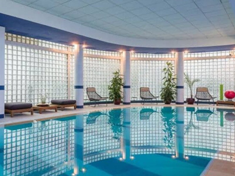 Cursuri de inot pentru adulti, la InterContinental Athenee Palace