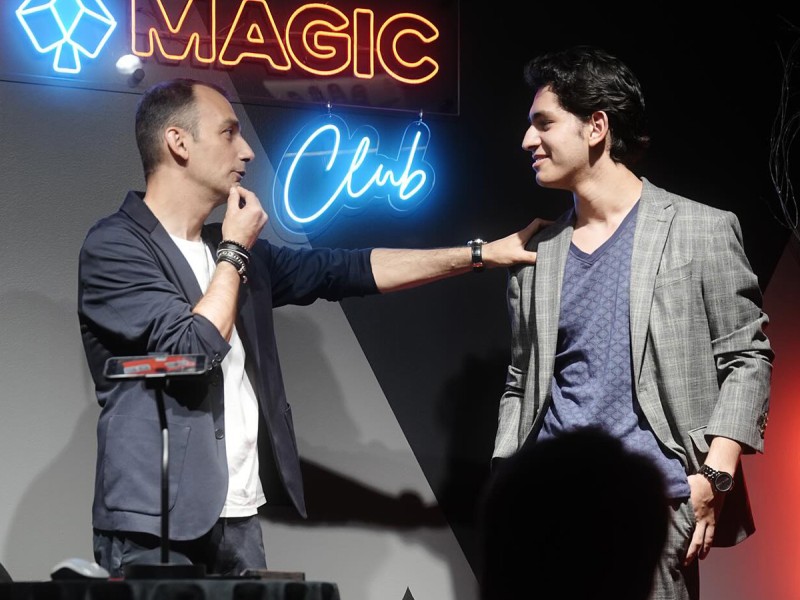 Magic masterclass for adults in Bucharest