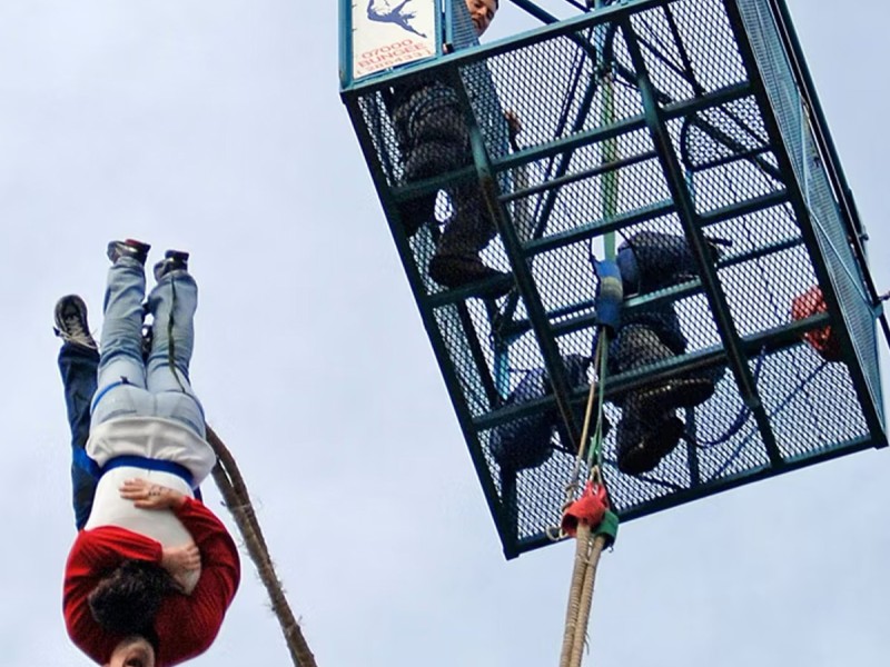 Bungee Jumping in tandem, in 8 locatii la alegere, din UK