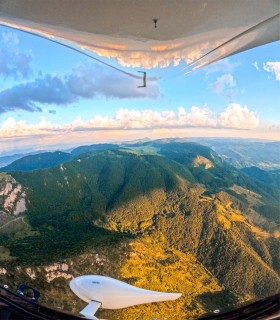 Zbor cu un avion ultrausor peste Muntii Apuseni, in Cluj-Napoca