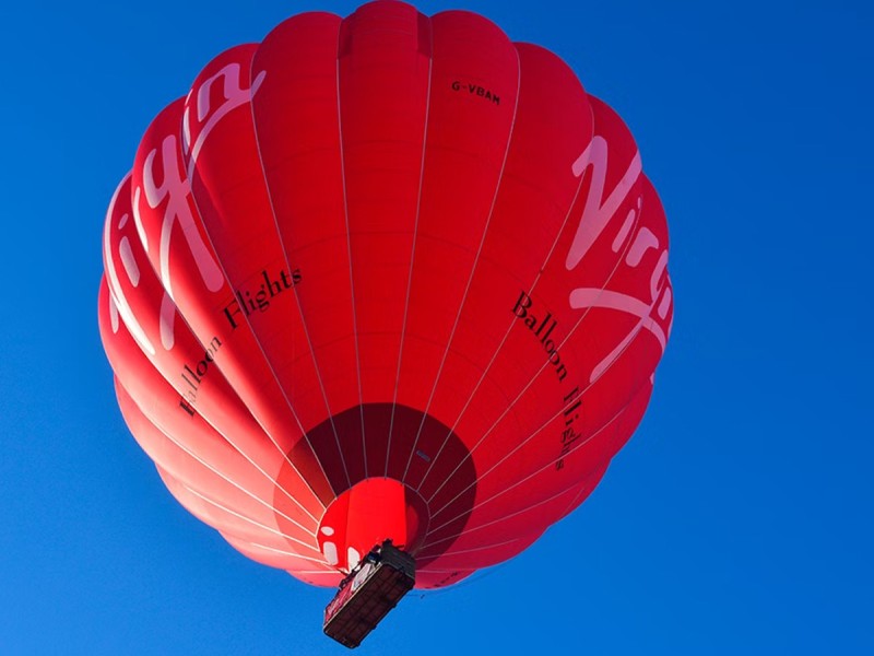 Virgin hot air balloon flight and champagne for 2 in over 100 locations of your choice in the UK