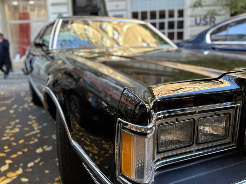 Experimenteaza eleganta si puterea unui Mercury Cougar al anilor 70, in Bucuresti
