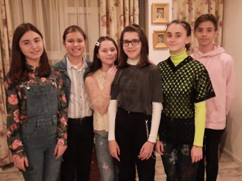 Solve the mystery in team - game for kids, in Iasi